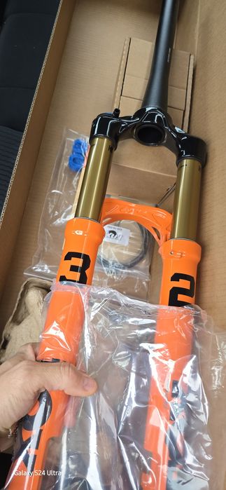 Нова вилка rockshox Sid sl ultimate 100 29 цола. Fox factory kashima grip sl