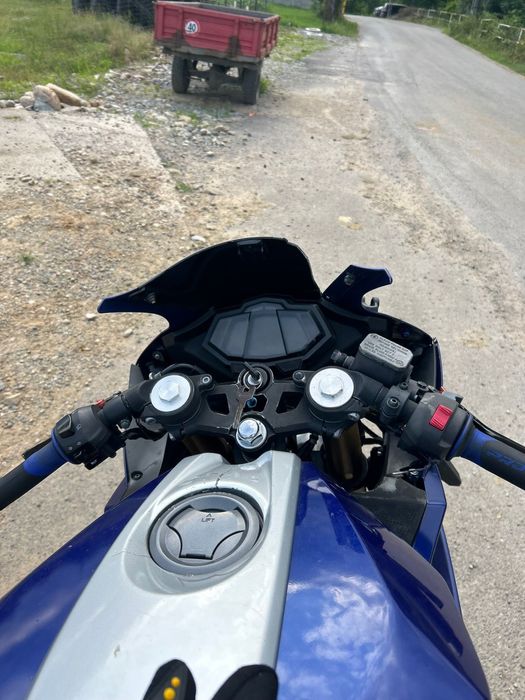 Se vinde motor Yamaha yzf