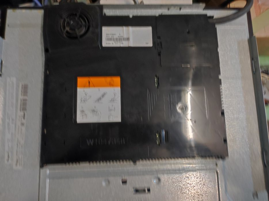 Vând plită inducție Whirlpool ,3 arzătoare