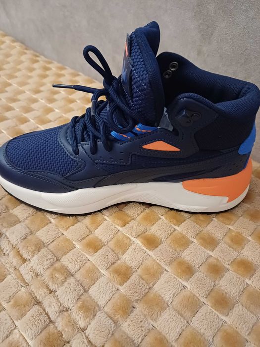 Vând adidași copii puma mărimea 38 merge și 37