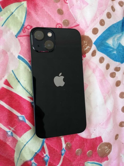Неразличим от нов! Iphone 13 128/4