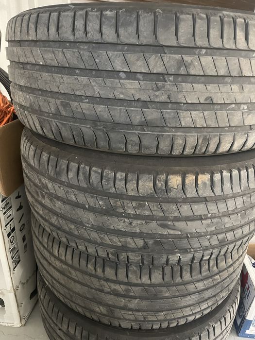 4 бр. Гуми Michelin 235/55/19