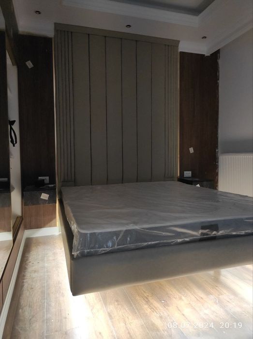 Парящий крават с подсветкой