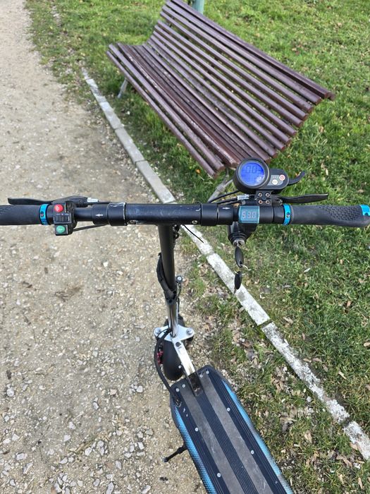 Vând trotinetă electrică speedxman 10