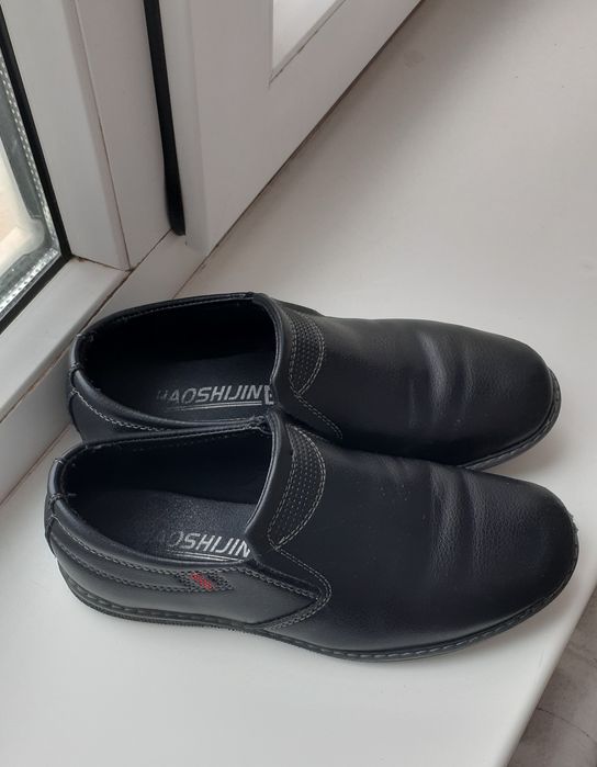 Туфли школьные на мальчика 33