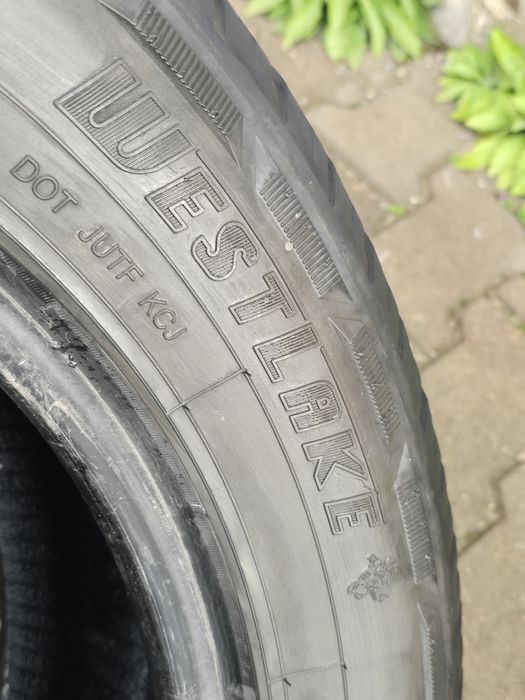 275 55 20 Westlake