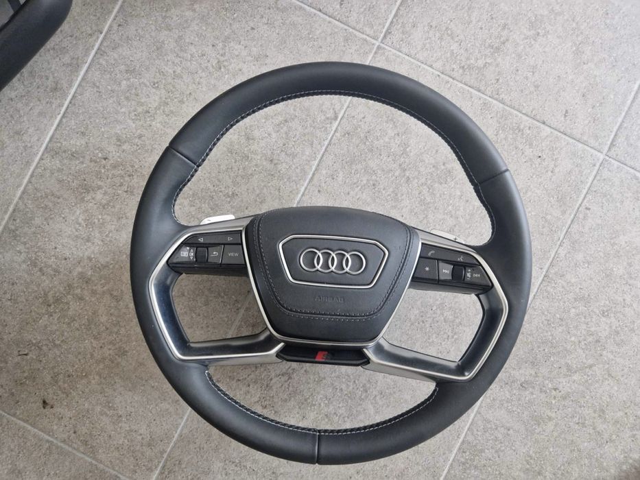 Волан с AirBag чисто нов за s8 2021 година