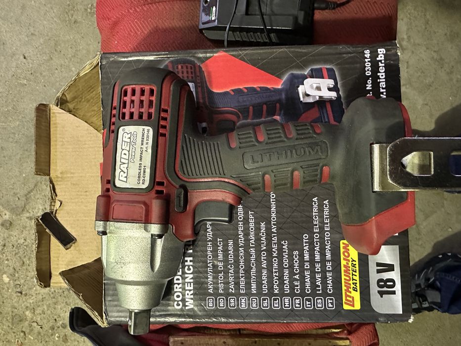 Masina de gaurit percutie impact acumulator