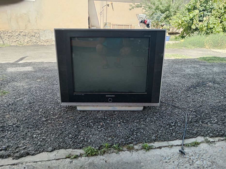 Телевизор самсунг