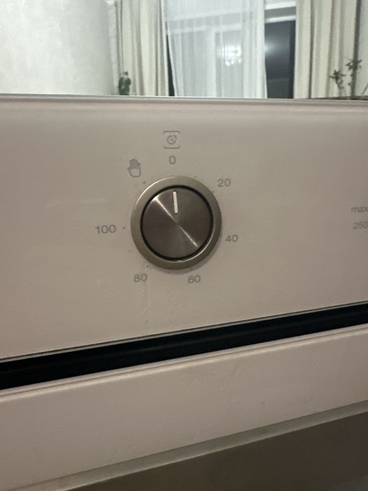 Продам духовой шкаф