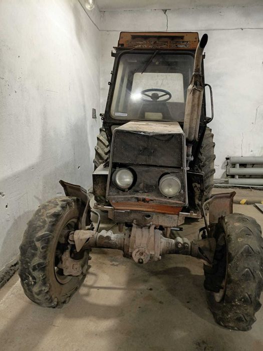 Трактор ЛТЗ-60  .