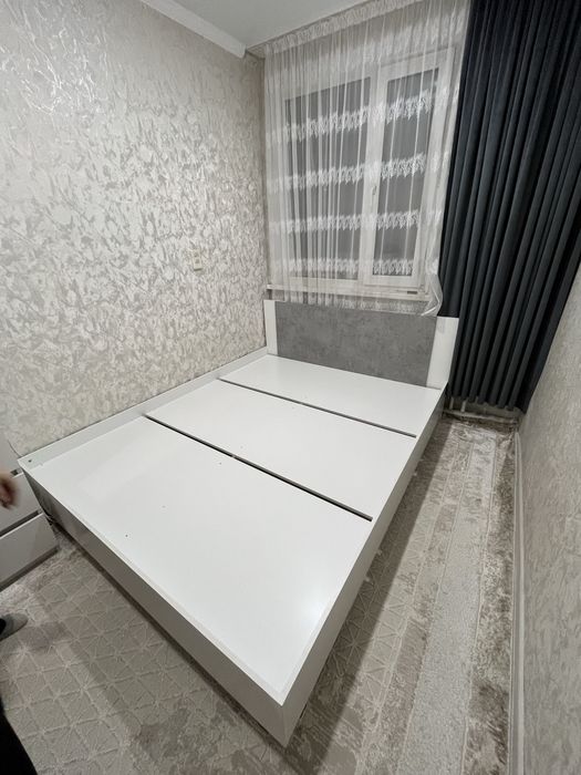 Спальный кровать 50к