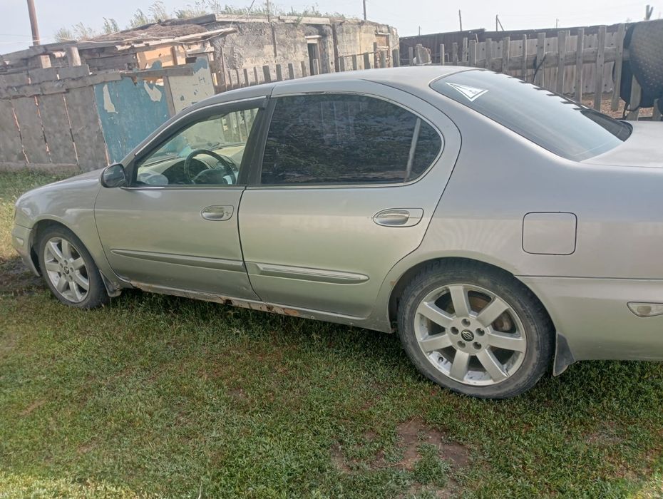 Машина сатылады.