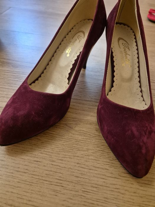 Официални и Ежедневни обувки и сандали на ток в отлично състояние!