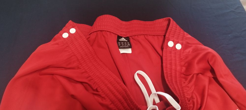 Долнище 2 XL . Adidas.20 евро.