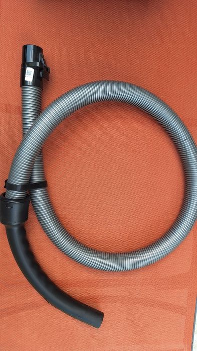 Aspirator Samsung fara sac, cu variator de putere