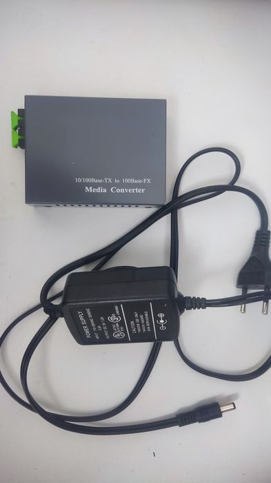 Продам медиа конвертер, часы, usb 3 в 1