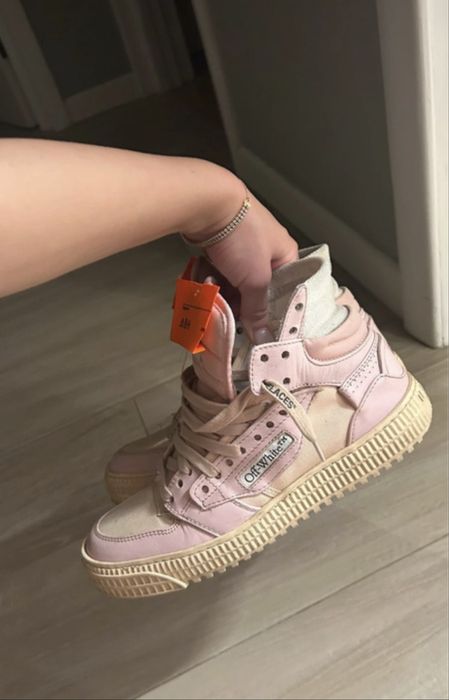 Off-White Off-Court 3.0