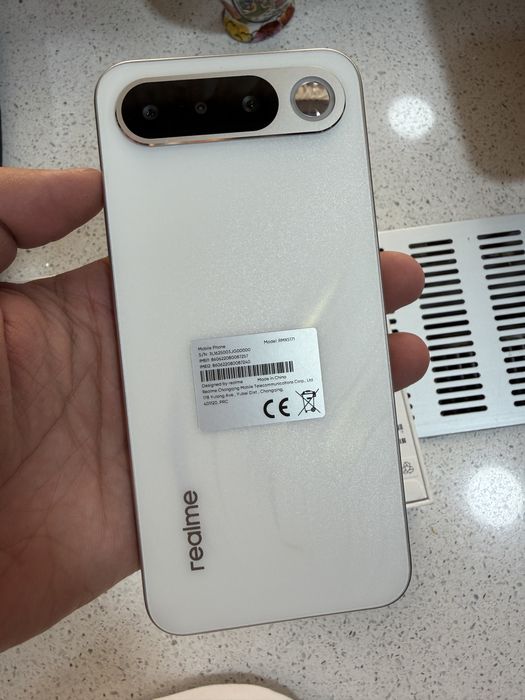 Realme 16 Nou, 8gb ram, 256gb nou
