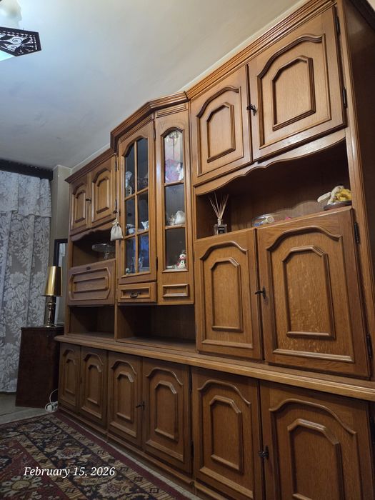 Vând biblioteca culoare stejar