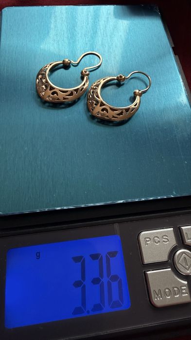 Сережки золотые