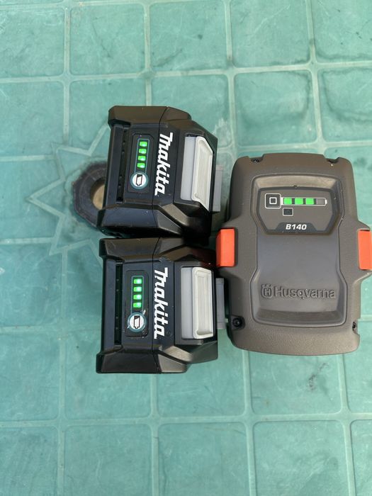 Acumulatori Makita  XGT 40V si Husqvarna