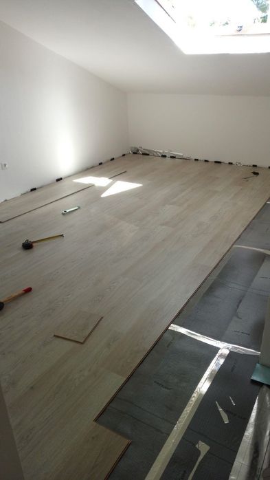 Tarket laminat ustanofka plintus bonus