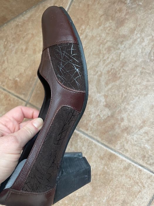 Нови сини и кафяви елегантни обувки 38