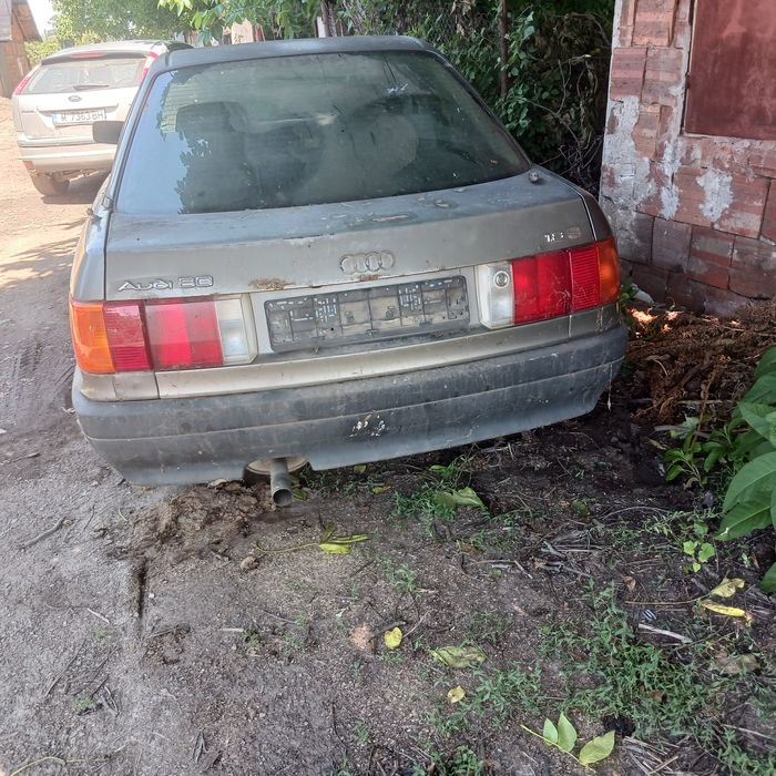 Ауди 80 в3 1.8s на части