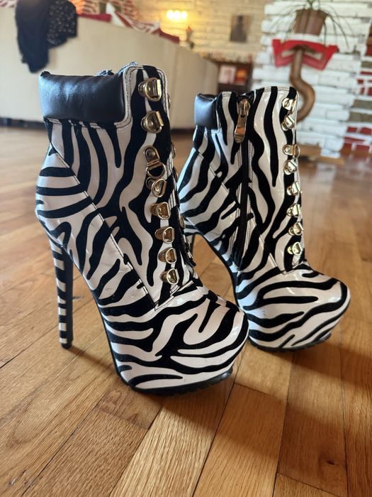 Високи токчета 36 р-р