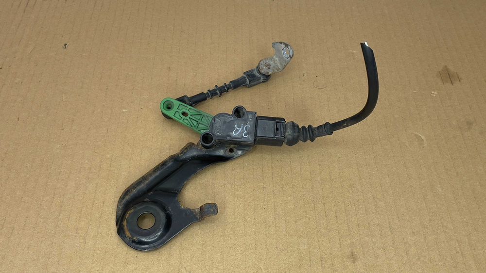 Сензор ниво AUDI A8 D4 заден десен 4H0907503