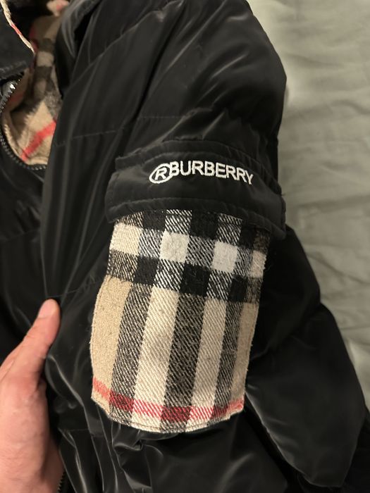 Geaca Burberry neagra
