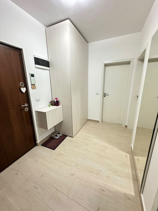 Apartament 2 camere si gradina, de închiriat