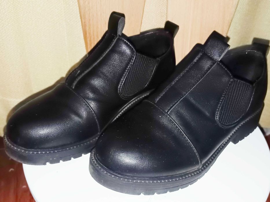 Полуботиночки...