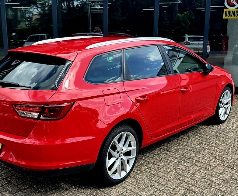 Seat Leon ST / Piele/Matrix/ Led/Jante 18/ Navigatie/Numere tranzit valabile