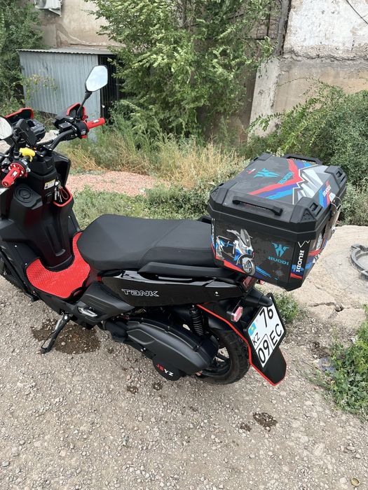 Скутер TANK 150cc