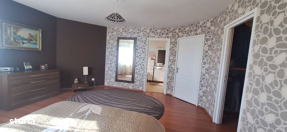 Casa individuală cu teren generos