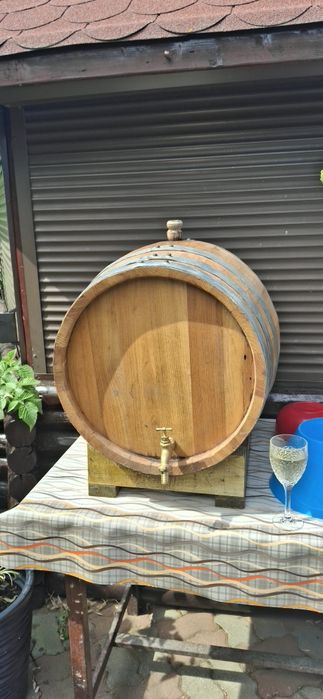 Butoi țuică/ vin.