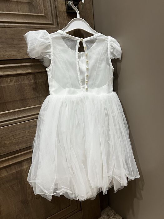 Продам два детских платья