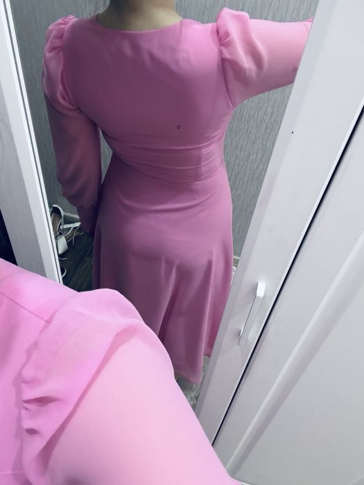 Красивое розовое платье