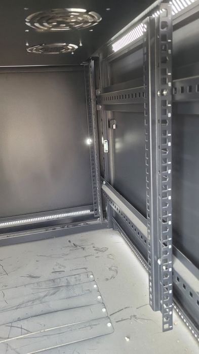 rack pt server stocare comunicatii