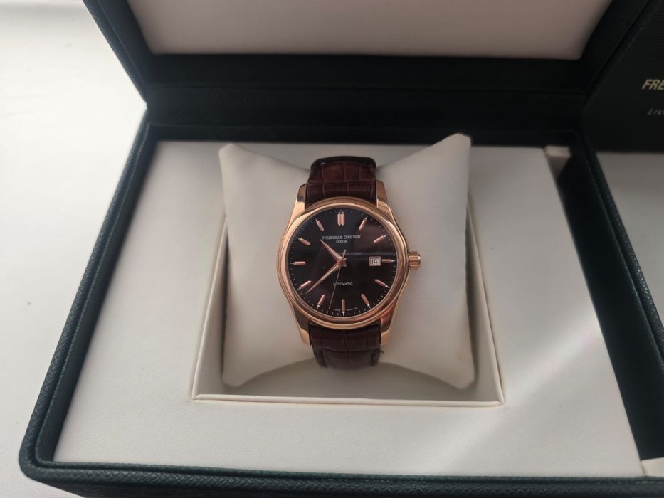 Продам часы FREDERIQUE