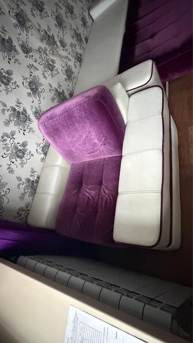 Продается диван и два кресла