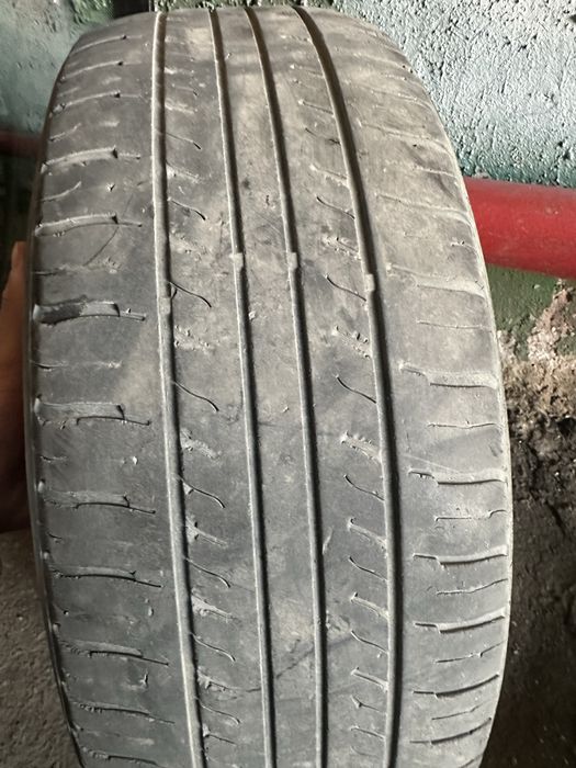 Продам резину 2 комплекта зима лето