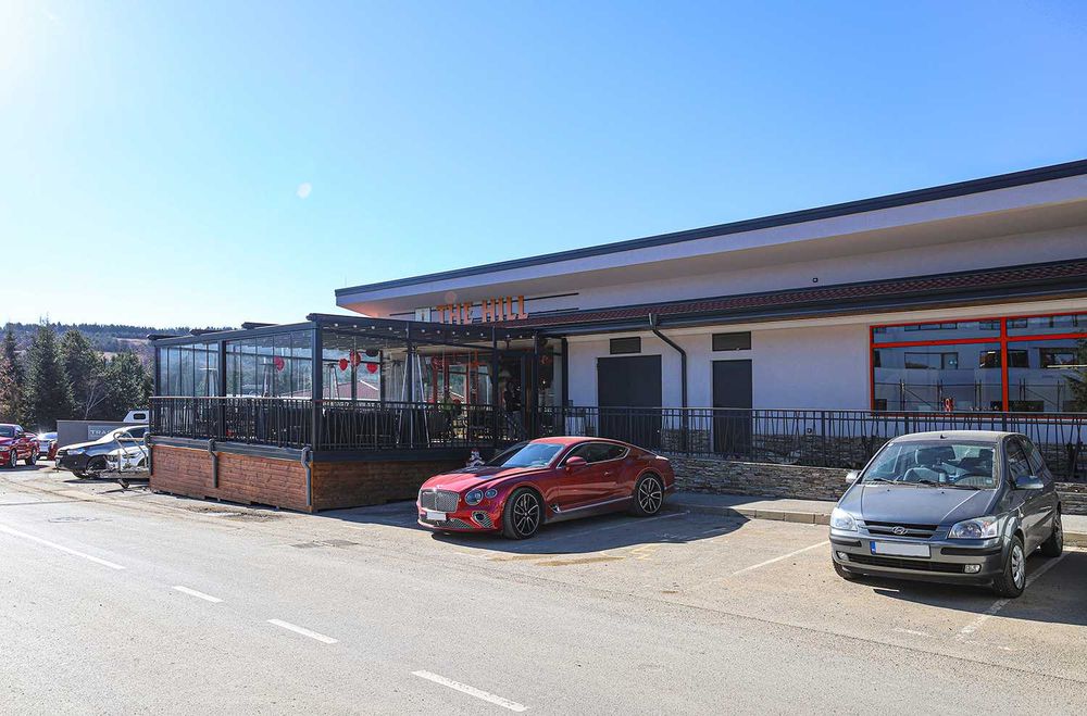 Дава се под наем Заведение в с. Кладница, Област Перник - 380 кв.м за 1683 € - Снимка #1