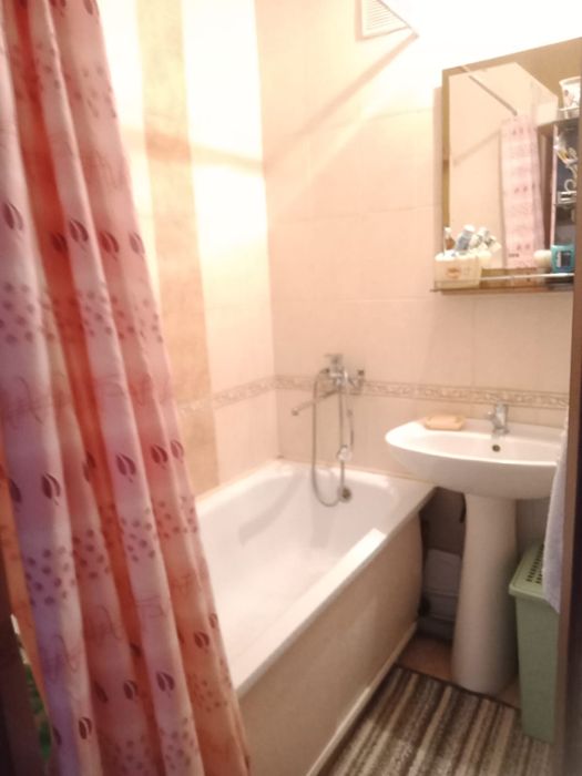 Продам 3ех комнатную 20мкр