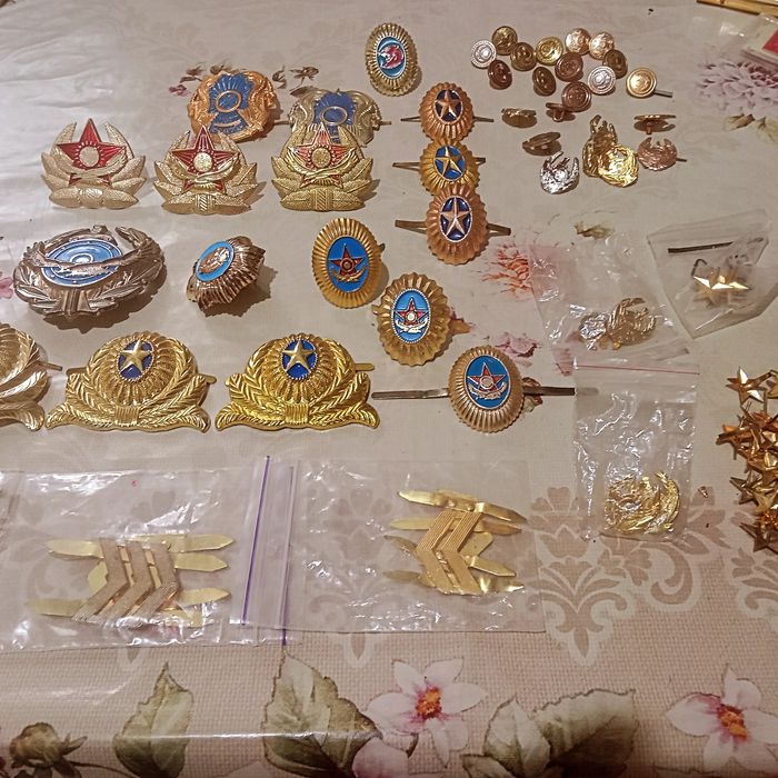 Продам, значки СССР.