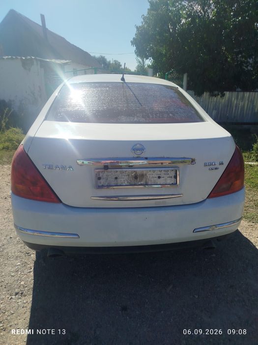 Nissan tena 3.5 2006