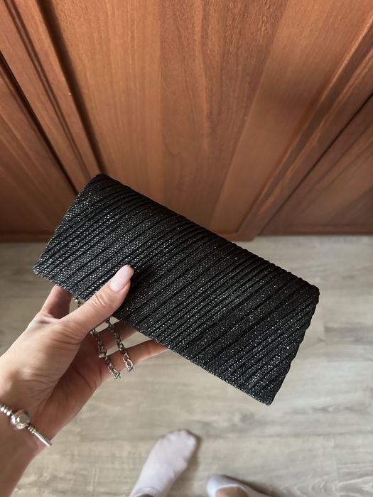 Срочно разгрузка гардероба!!!