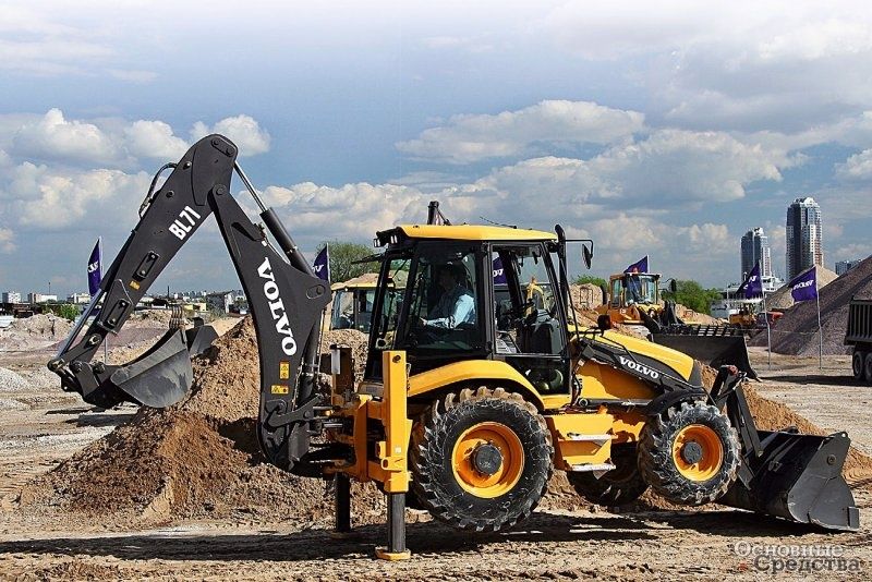 Услуги экскаватора погрузчика